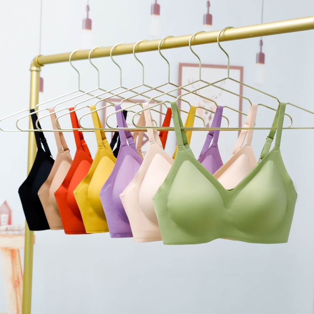 Biustonosz bez fiszbin, modelu – Bralette Wireless Soft recenzja i cena